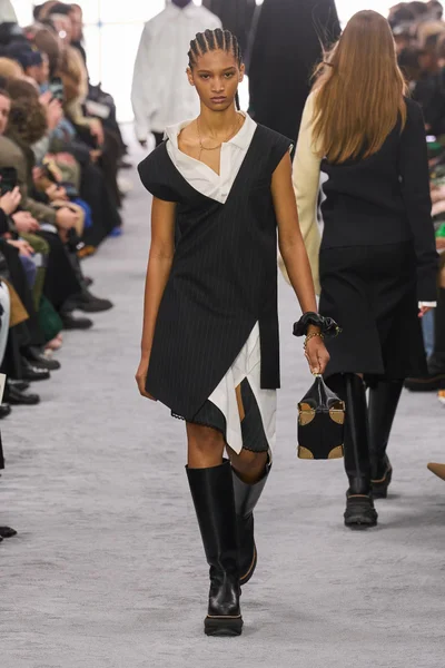 Look 54